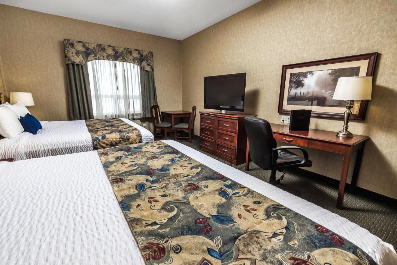 Redwood Inn & Suites Clairmont Exterior foto